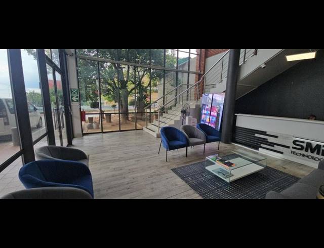 INDUSTRIAL PROPERTY TO RENT IN LONGMEADOW